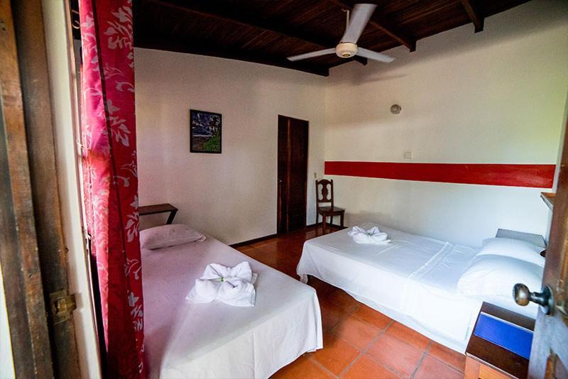 Hotel Hibiscus Cabina 4 Playa Junquillal Eksteriør bilde