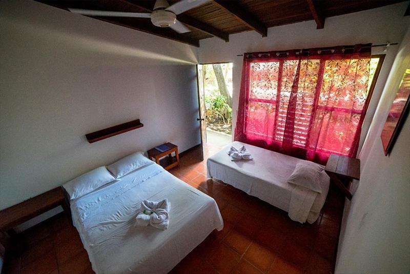Hotel Hibiscus Cabina 4 Playa Junquillal Eksteriør bilde